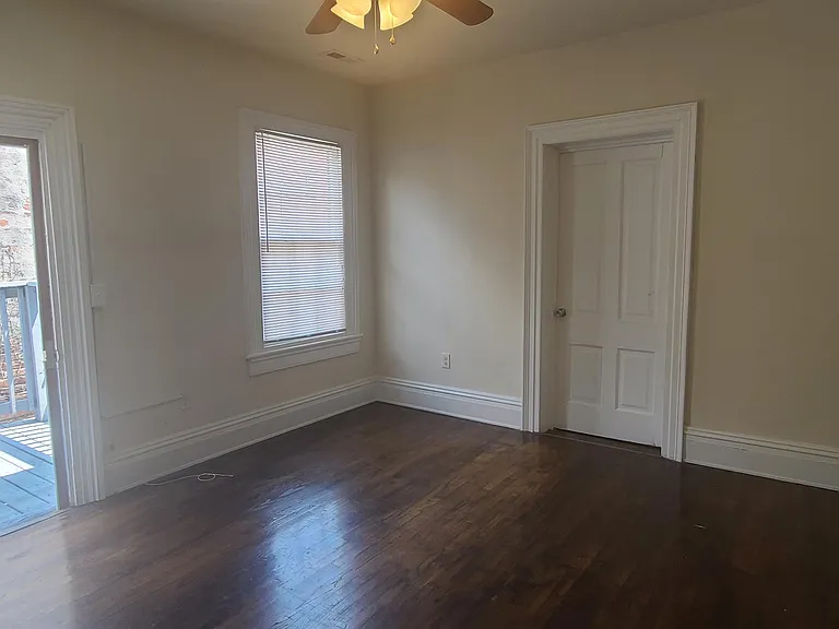 113 E Leigh St — Photo 9