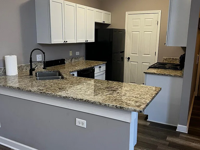 1545 W Crystal Rock Ct #3C — Photo 2