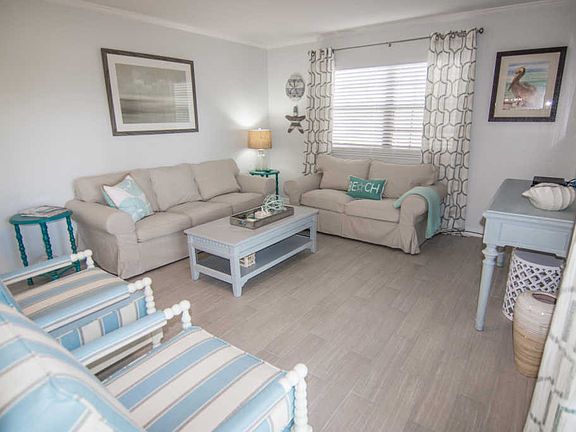 4th image of 60 Breakwater Bay Unit 9F