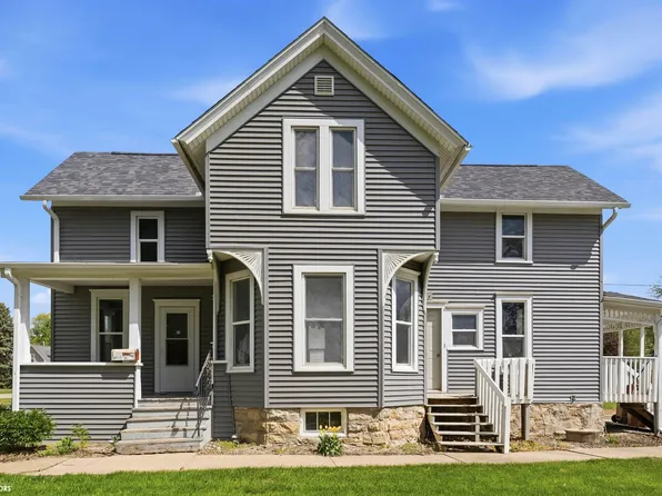 1208 Main St, Grinnell, IA 50112