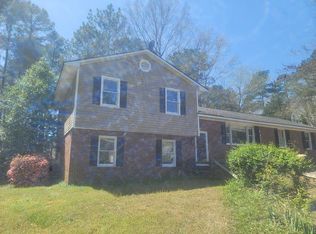 7441 Coleridge Dr, Fayetteville, NC 28304