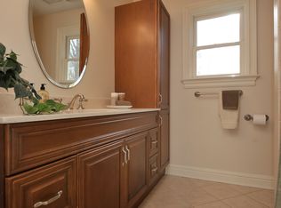 3 Peters Ln, Pound Ridge, NY 10576