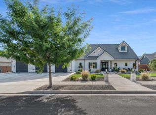 933 S 990 W, Hurricane, UT 84737