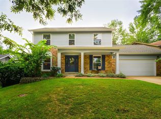 2536 Maple Crossing Dr, Ballwin, MO