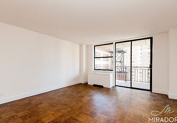 3rd image of 330 E 39th St APT 17A