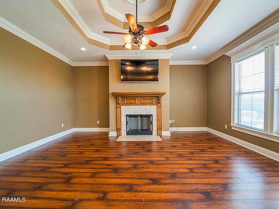 5th image of 212 Tall Oaks Ln