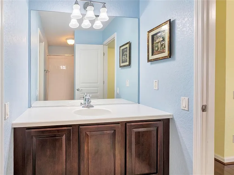 7325 Derexa Dr — Photo 22