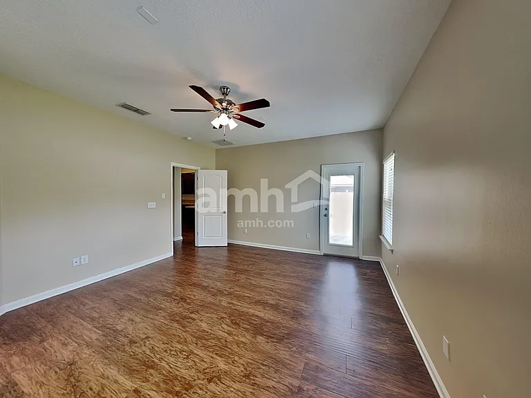 1406 Canopy Oaks Dr — Photo 11