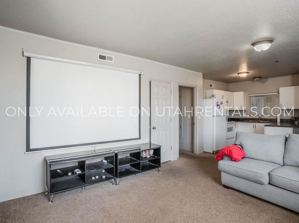 878 E 700 N UNIT D3-3