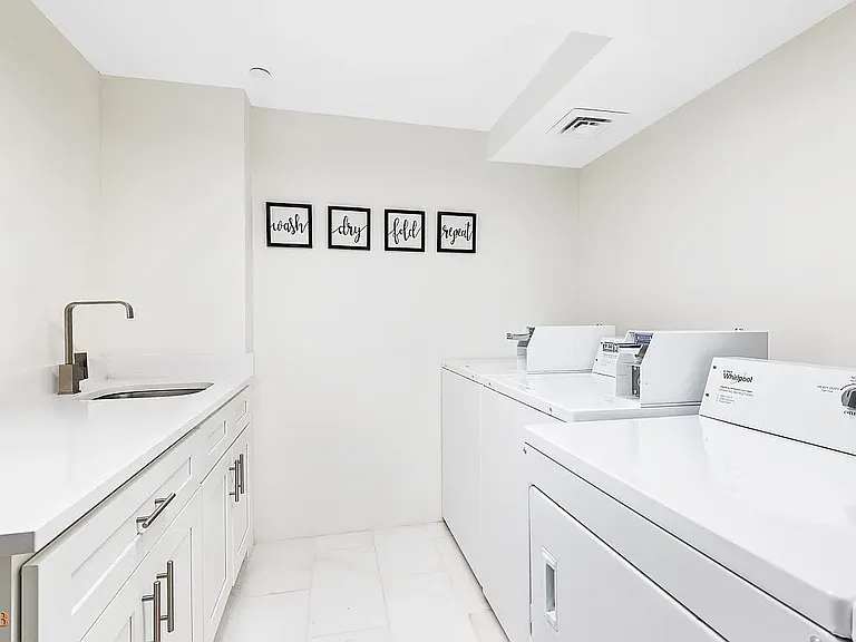 219 S 3rd St #2B — Photo 12