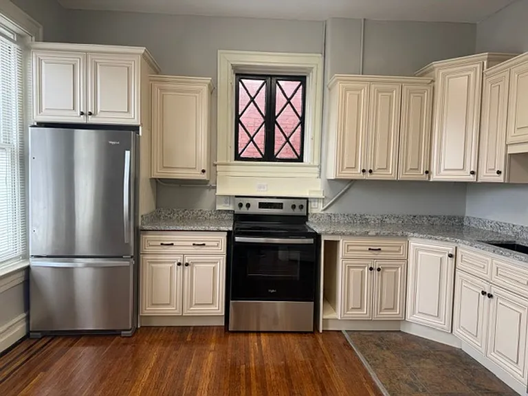 510 W. Saint Catherine — Photo 11