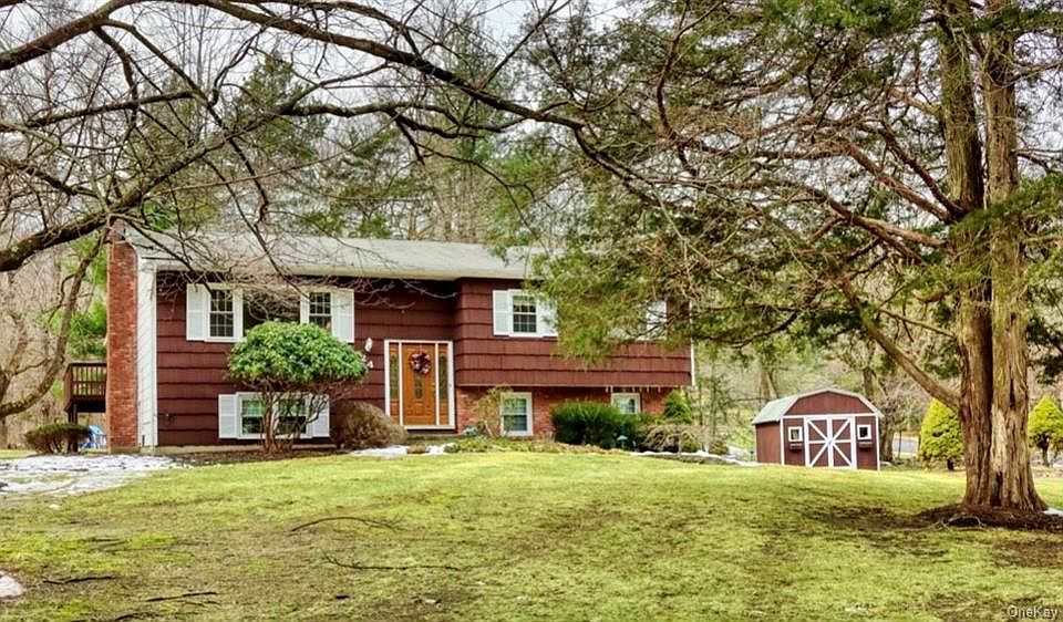 24 Sandy Brook Drive, Spring Valley, NY 10977 Zillow