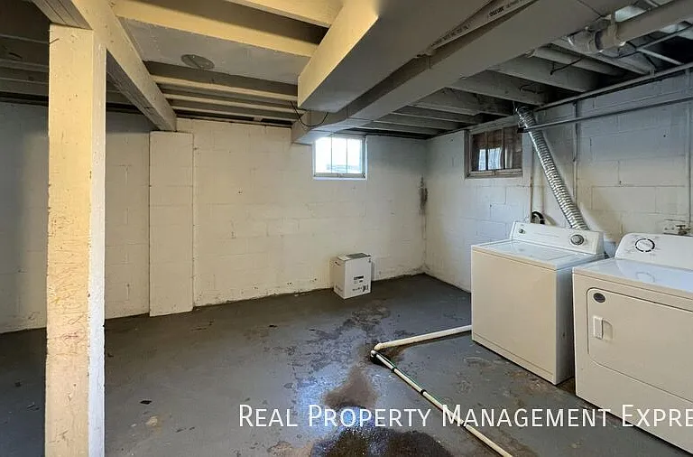 808 S Glendale Ave — Photo 17