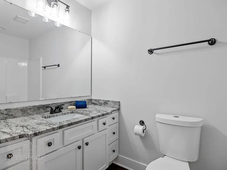 Townes at Converse Luxury Townhomes — Photo 12