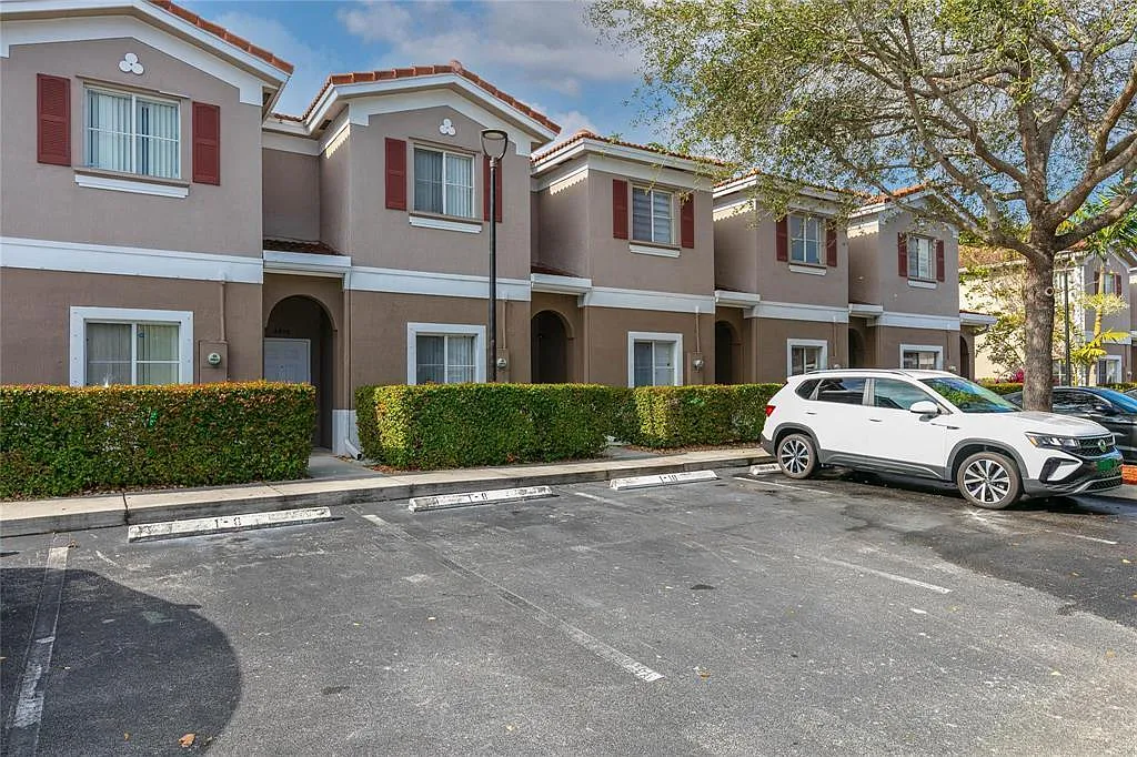 3 bed, 1528 sqft, $2,800 — Photo 1