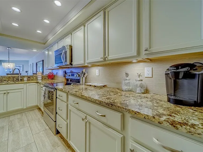 17980 Gulf Blvd #402 — Photo 8