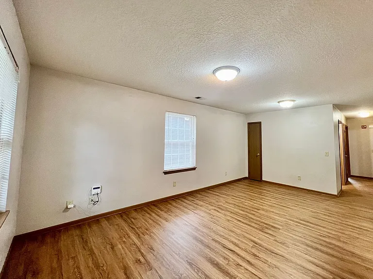 1105 Ratone St #8 — Photo 7