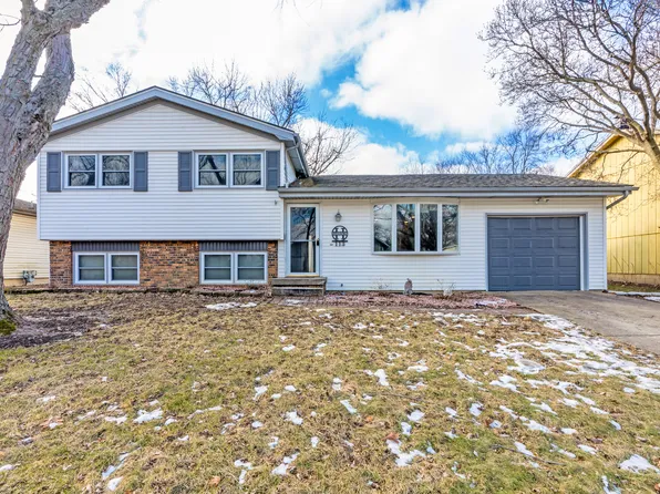 113 S Sesame St, Bloomington, IL 61704