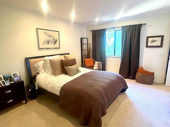 3rd image of 29 Escalle Ln