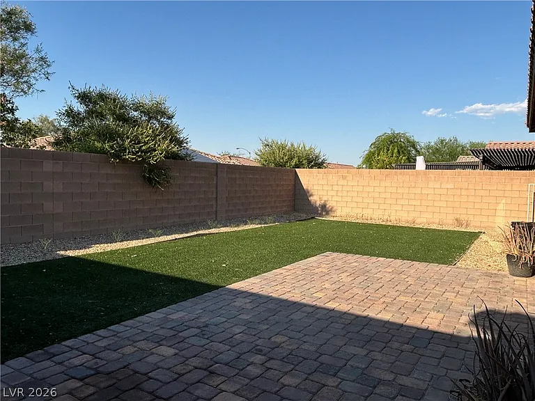 7466 Campbell Ranch Ave — Photo 27