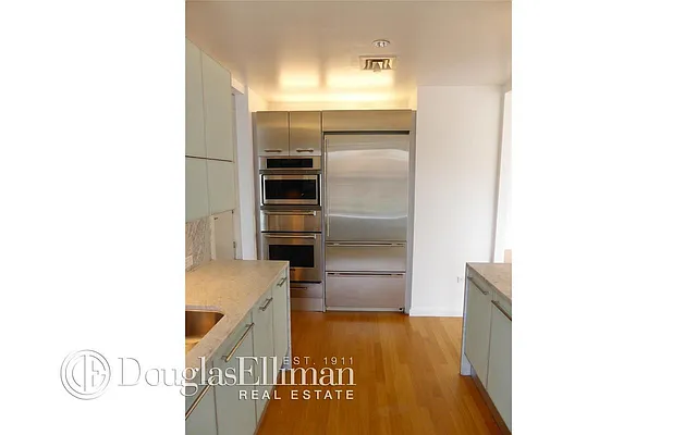 Rented by Douglas Elliman | media 14