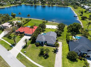 9640 Eagle Point Ln, Lake Worth, FL 33467