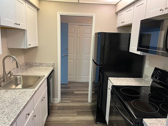 5th image of 1405 Marshall St #86a5525fc