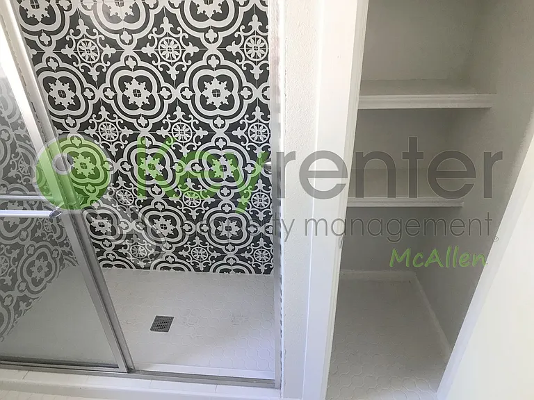 1016 Laurel Ave — Photo 23