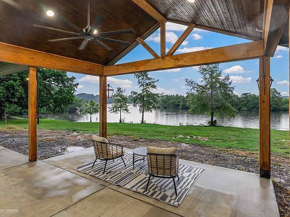 3rd image of 409 Chay Loop