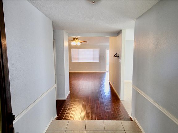 5th image of 10703 Sageberry Dr