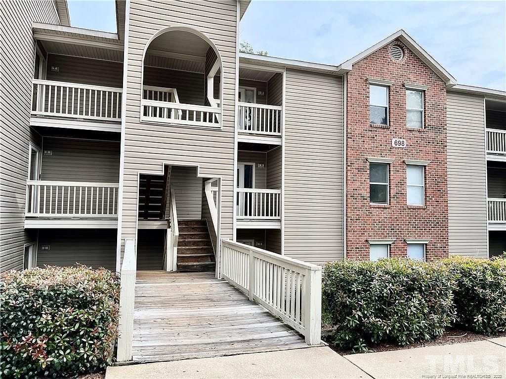 698 Bartons Landing Pl, Fayetteville, NC 28314 Zillow