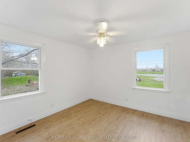 355 Bernard Ave — Photo 12