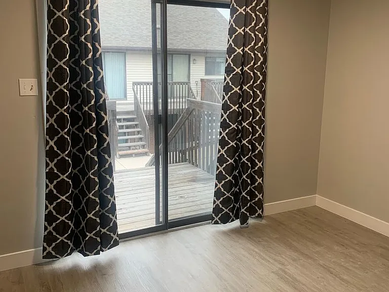 Regency Apartments 4805 — Photo 7