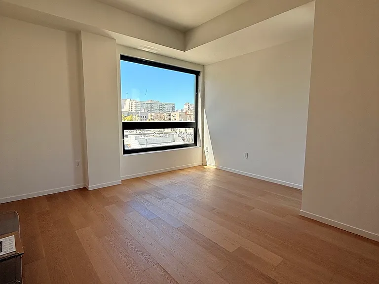 1523 Franklin St #601 — Photo 16