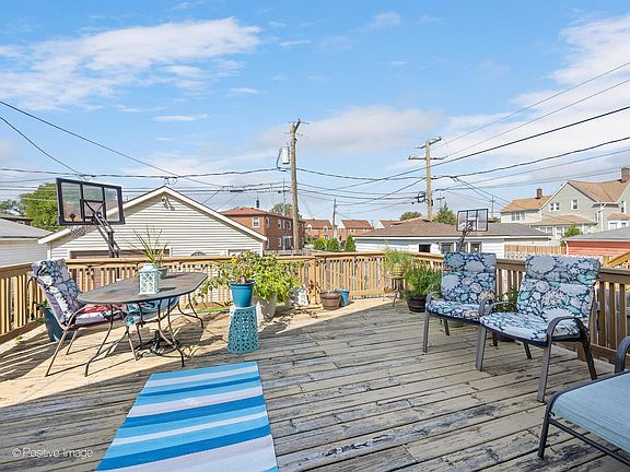4th image of 4414 Blanchan Ave