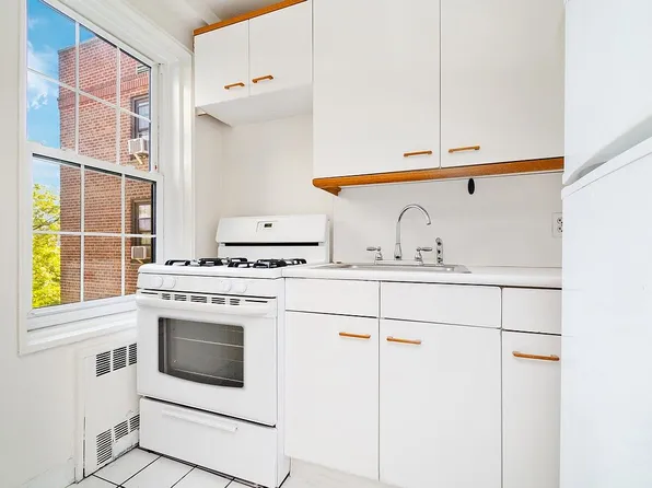 139-09 84th Dr #501, Jamaica, NY 11435