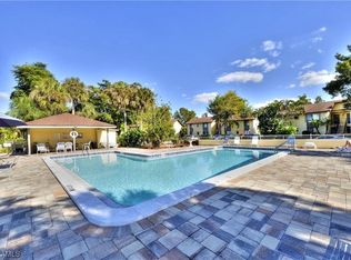 1340 Green Valley Cir UNIT 1602, Naples, FL 34104