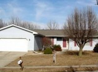 58 Horseshoe Dr, Springfield, IL 62702