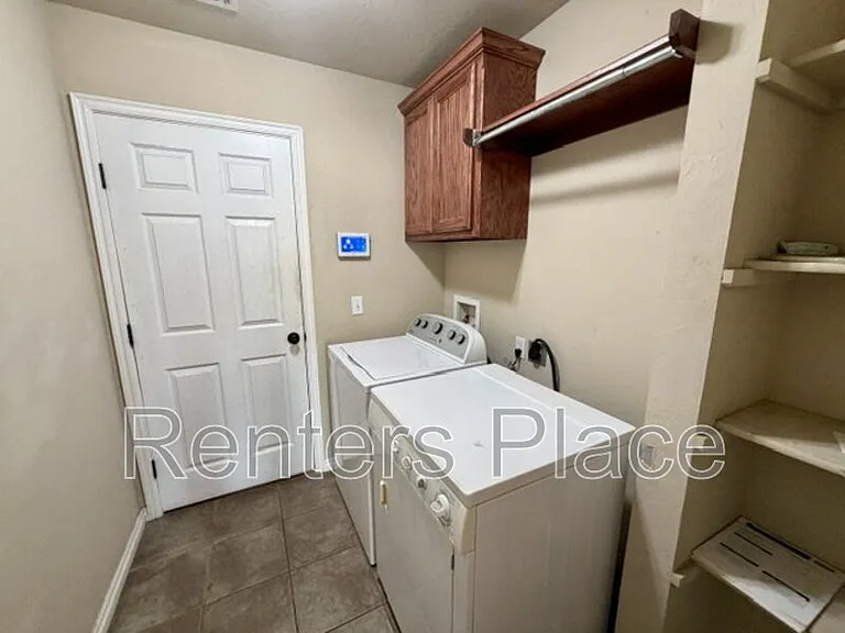 12620 Williamsport Ave — Photo 15
