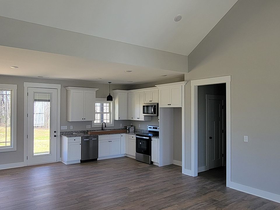 2nd image of 1062 Willow Way Lot 34