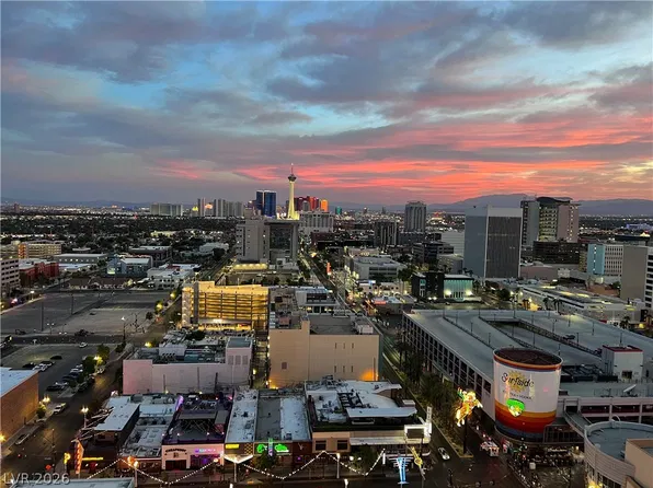 150 Las Vegas Blvd, Las Vegas, NV