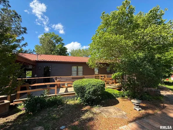 834 E Pleasant Hill Rd, Carbondale, IL 62902