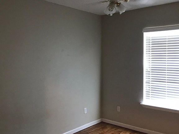 2nd image of 1841 Monaghan Dr APT 10
