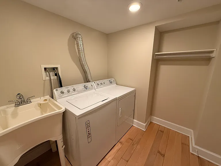 City Club Apartments — Photo 58