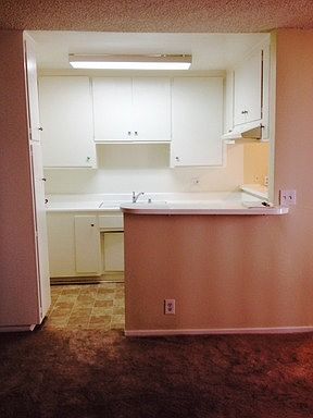 4th image of 13558 Moorpark St APT 2