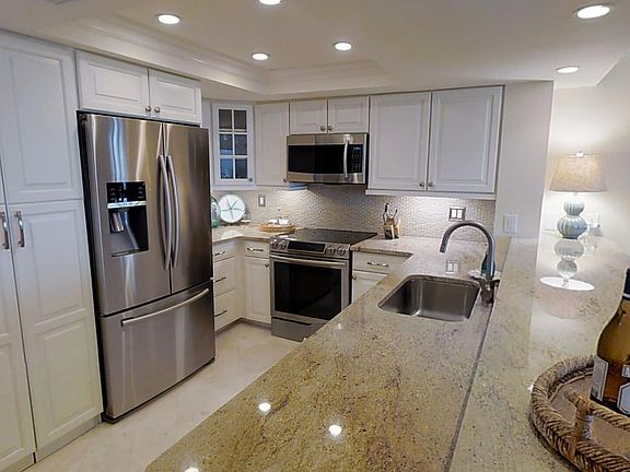 3rd image of 17170 Harbour Point Dr APT 136