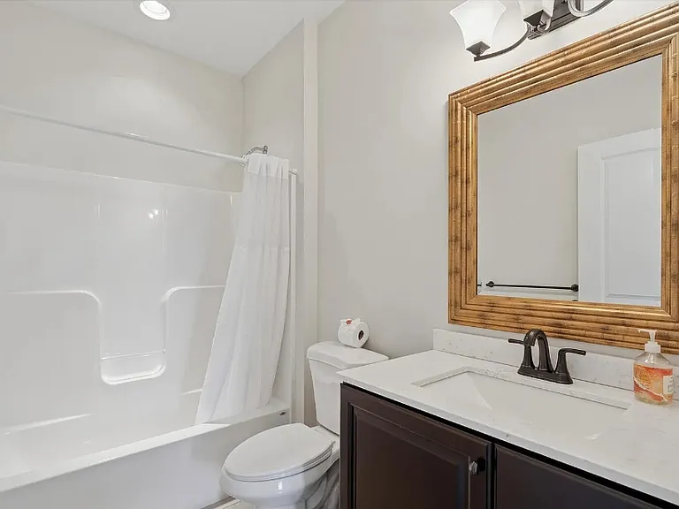 111 Gilpin Dr #B2 — Photo 2
