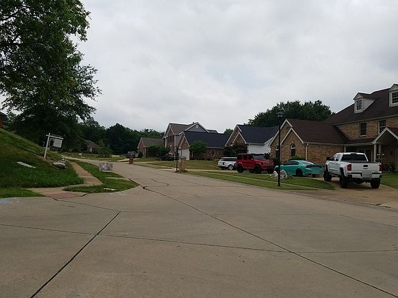 4th image of 9761 Gerald Dr