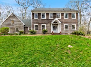 15 Back Acres Way, Stonington, CT 06378