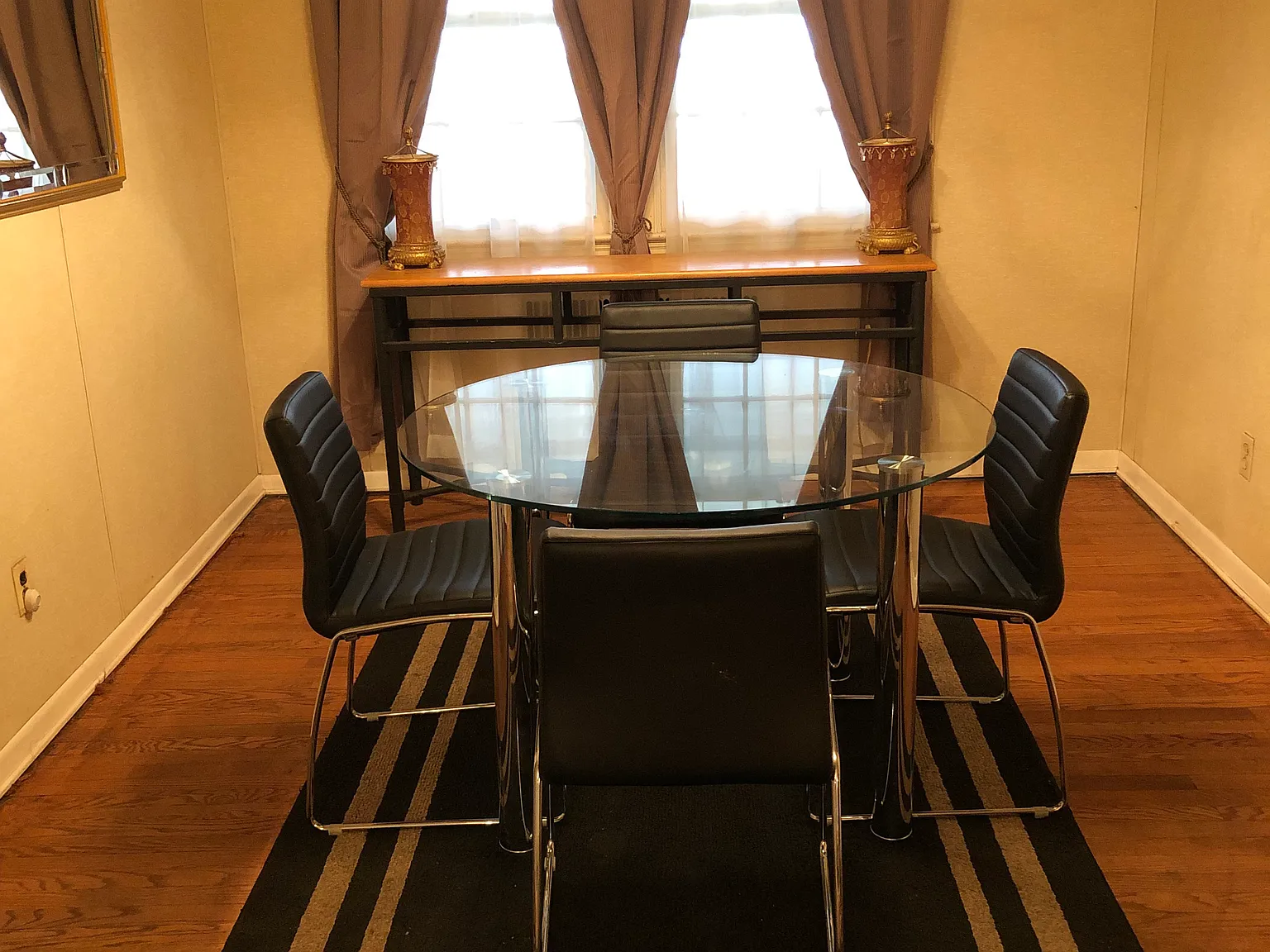 3 bed, 1257 sqft, $2,950 — Photo 3
